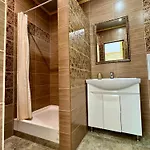 Apartment вул роксолани , 16 центр 300 м до бювету *