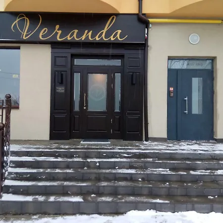 вул роксолани , 16 центр 300 м до бювету