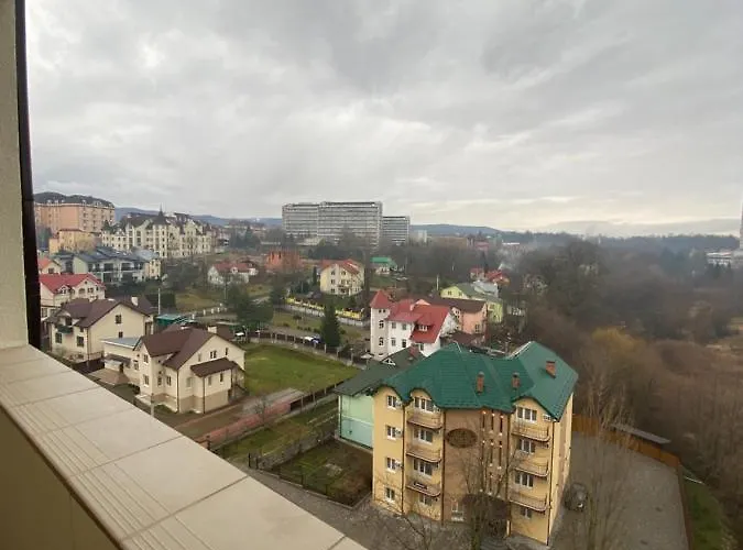 ул. роксоланы , 16 центр 300 м. до бювета новый дом 2018 года